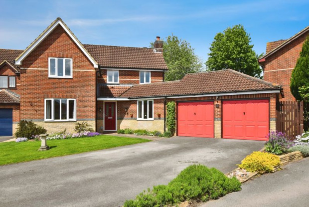 Property for sale in St. Davids Close, Salisbury