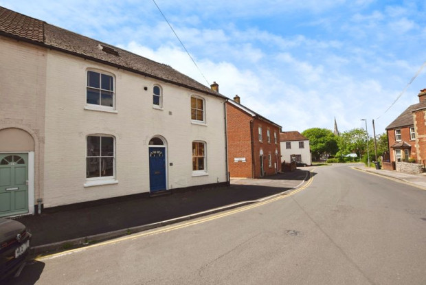 Property for sale in Tollgate Road, Salisbury