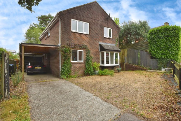 Property for sale in Eyres Drive, Salisbury