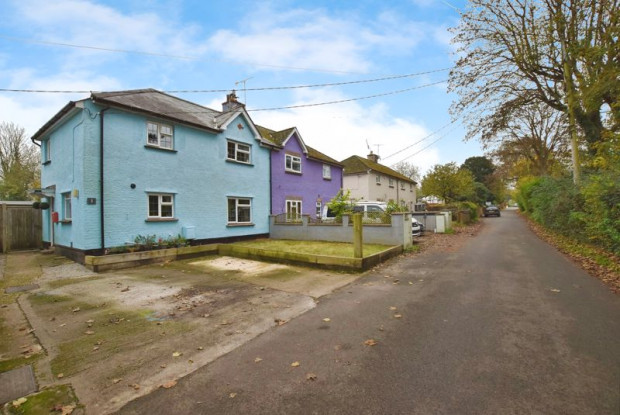 Property for sale in Figsbury Road, Salisbury