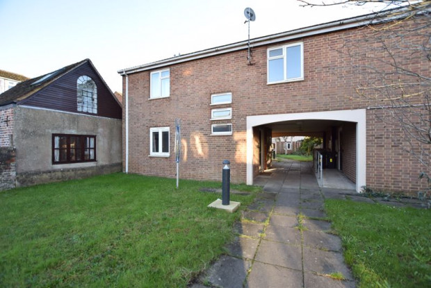 Property for sale in Jubilee Court, Salisbury