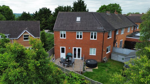 Property for sale in Festival Crescent, Salisbury