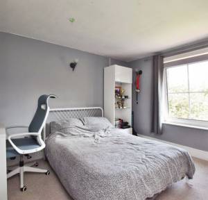 4 Bedroom House for sale in Middleton Road, Salisbury