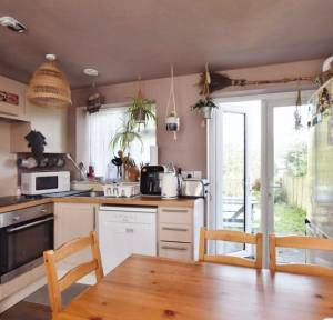 2 Bedroom House for sale in Essex Square, Salisbury