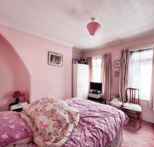 2 Bedroom House for sale in Windsor Street, Salisbury