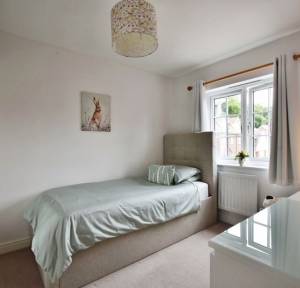 4 Bedroom House for sale in Oakley Road, Salisbury