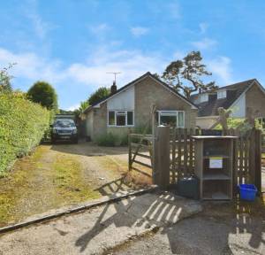 3 Bedroom Bungalow for sale in Church Hill, Salisbury