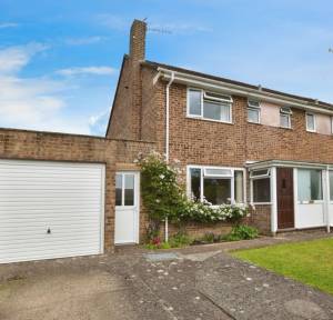 4 Bedroom House for sale in Paddock Close, Salisbury