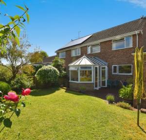 4 Bedroom House for sale in Paddock Close, Salisbury