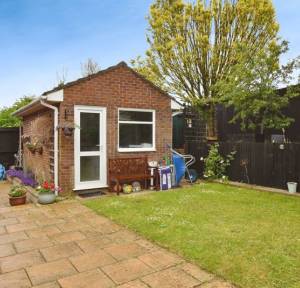 3 Bedroom Bungalow for sale in , Salisbury