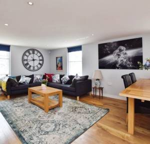 2 Bedroom Flat for sale in Fish Row, Salisbury