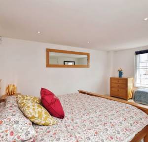 2 Bedroom Flat for sale in Fish Row, Salisbury