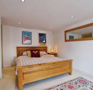 2 Bedroom Flat for sale in Fish Row, Salisbury