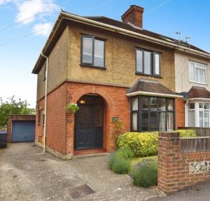 4 Bedroom House for sale in Wordsworth Road, Salisbury