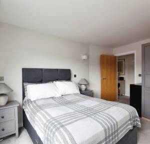 1 Bedroom Flat for sale in Pennyfarthing Street, Salisbury