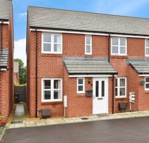 2 Bedroom House for sale in Longspee Lane, Salisbury