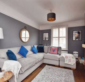 2 Bedroom House for sale in York Road, Salisbury