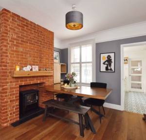 2 Bedroom House for sale in York Road, Salisbury