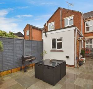 2 Bedroom House for sale in York Road, Salisbury