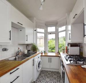 1 Bedroom Flat for sale in 9 Radnor Road, Salisbury