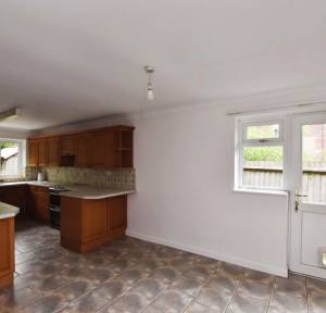 3 Bedroom Bungalow for sale in Allington Track, Salisbury