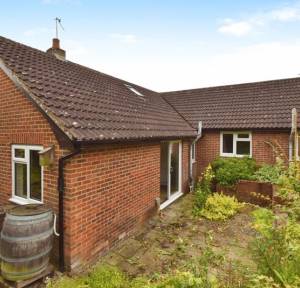 3 Bedroom Bungalow for sale in Allington Track, Salisbury