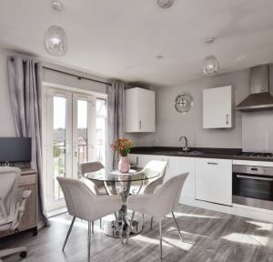 1 Bedroom Flat for sale in Burden Drive, Salisbury