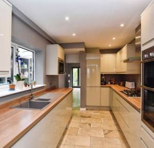 3 Bedroom House for sale in Harnham Road, Salisbury