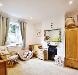 2 Bedroom Flat for sale in 23 Gorringe Road, Salisbury