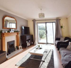 2 Bedroom House for sale in Green Lane, Salisbury