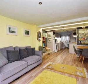 2 Bedroom House for sale in Water Lane, Salisbury