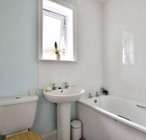 3 Bedroom House for sale in Bedford Road, Salisbury