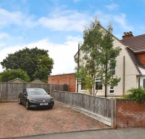 3 Bedroom House for sale in Highbury Avenue, Salisbury