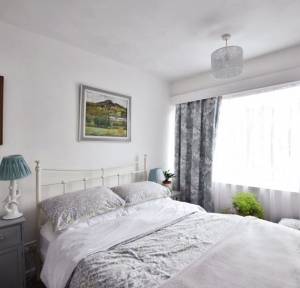 2 Bedroom House for sale in Harnham Road, Salisbury