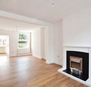 2 Bedroom House for sale in Nursery Road, Salisbury