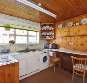 3 Bedroom Bungalow for sale in The Borough, Salisbury