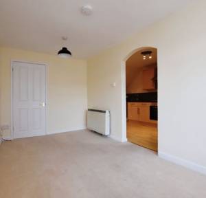 1 Bedroom Flat to rent in Hollows Close, Salisbury