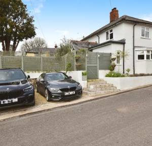 3 Bedroom House for sale in Gunville Road, Salisbury