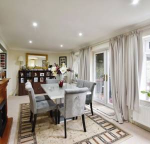 4 Bedroom House for sale in Christie Miller Road, Salisbury