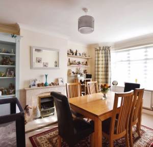 3 Bedroom House for sale in Netherhampton Road, Salisbury