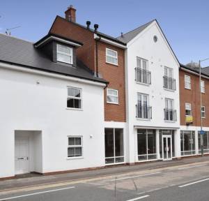 2 Bedroom Flat for sale in Devizes Road, Salisbury