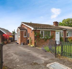 2 Bedroom Bungalow for sale in Mesh Pond, Salisbury