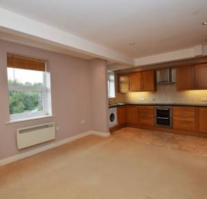 2 Bedroom Apartment / Studio to rent in Longland, Salisbury