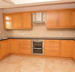 2 Bedroom Apartment / Studio to rent in Longland, Salisbury