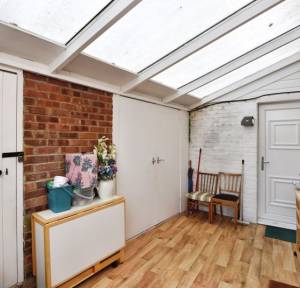 2 Bedroom House for sale in Bishopdown Road, Salisbury