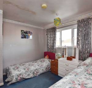 2 Bedroom House for sale in Bishopdown Road, Salisbury