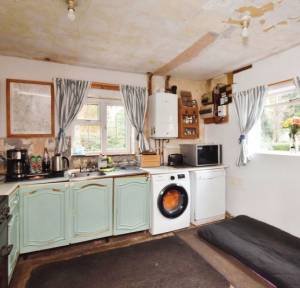 2 Bedroom House for sale in Figsbury Road, Salisbury