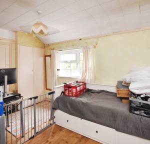 2 Bedroom House for sale in Figsbury Road, Salisbury