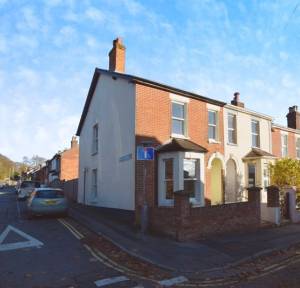 4 Bedroom House to rent in Queens Road, Salisbury