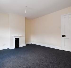 2 Bedroom House for sale in Orchard Road, Salisbury